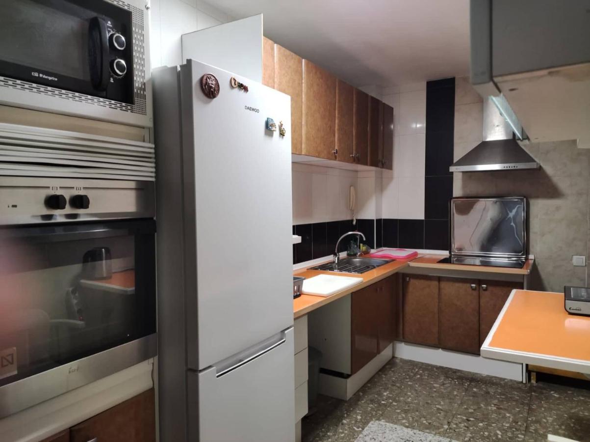 35-3- Комната В Квартире Для Семьи От 1 До 4 Человек В Центре Аликанте Alicante Exterior foto
